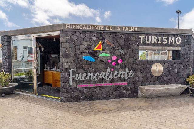 Oficina de Turismo de Fuencaliente, en la Plaza Minerva de Los Canarios